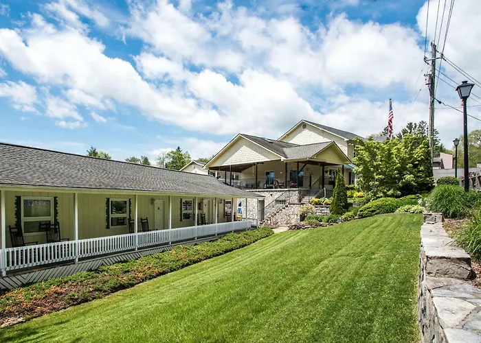 Family Friendly Hotels Boxwood Lodge Blowing Rock Near Boone-University